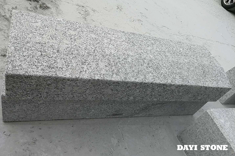 G603-2 Natural Granite Kerbstone